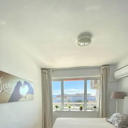 Skysea Holidays La Carihuela Apartamento *